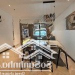 Cần bán căn 3 ngủ 112m2, full nội thất tại amber riverside sát times city, có slot oto. giá 7.8 tỷ