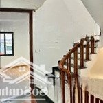 Chính chủ cần bán nhà tứ hiệp 42 +5 tầng hơn 5 tỷ xíu chỉ cách bến xe nước ngầm km