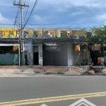 Chủ quá kẹt, gửi bán gấp nhà mặt tiền đường man thiện, q9, 105m2 ngang 5m, ngay chợ đêm man thiện