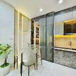 Bán nhà đẹp 4x10,2m nguyễn thông, p9, quận 3, sổ hồng riêng, 1 trệt 1 lầu, giá 4 tỷ 350