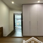 Cho thuê căn hộ chung cư mới nhận, đồ cơ bản, cuối đường giải phóng, 67m, 2pn, 2wc, giá 9 triệu.