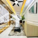 Bán nhà ngã tư sở trung tâm đống đa 30m2*4 tầng-nhà đẹp-ngõ thoáng-full nội thất giá chỉ 6.2 tỷ