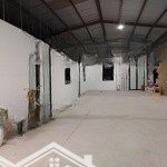 Cho thuê kho 550m2 ngã tư la dương, lê trọng tấn, hđ