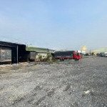 Cho thuê 1000m2 mặt bằng, 300m kho chân cầu đông trù, long biên, hn