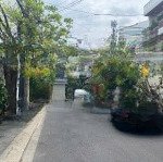 Cần bán gấp đất nội khu phường thảo điền. dt(5x20m). cn: 100m2. gpxd: hầm, trệt 3 tầng. chỉ 12.5 tỷ