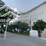 Chính chủ bán gấp liền kề him lam vạn phúc view vườn hoa 91m2 giá chỉ 37 tỷ vị trí siêu đẹp