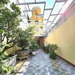 Biệt thự 5,5 x 55 thổ cư 140m2,thiết kế 1 trệt + 3 lầu + 1 tum.p.lái thiêu.tp.thuận an.bình dương.