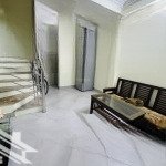 Cho thuê nhà võng thị, tây hồ, hà nội. cách hồ tây chỉ 100m giá 12tr/th