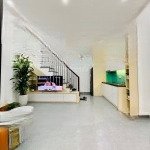 - chỉ 7,85tỷ bạn sở hữu căn nhà mới đẹp trung phụng 15m oto tránh, kinh doanh, tặng nội thất xịn,