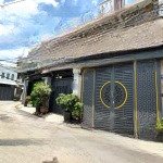 Vừa ở vừa kinh doanh chdv , dòng tiền gần 500tr/năm. diện tích đất 300m2. cạnh các trường đại học.