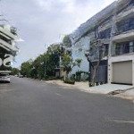 Bán nhà mặt tiền kinh doanh, sát bên đường huỳnh tấn phát và khu phú mỹ hưng, quận 7