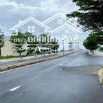 đón sáp nhập đà nẵng ra hàng lô siêu đầu tư 120m2 trục 27m thông bãi tắm với giá sock green city