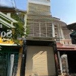 Siêu phẩm xóm chiếu quận 4; kề quận 1; dt: 4,5x15; 5 lầu; mới vào ở ngay; kinh doanh tốt, nhỉnh 7tỷ