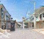 Cần bán căn shophouse ngay trục đường lớn gần trường đh quốc tế việt đức - bến cát