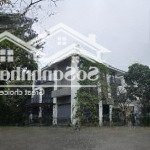 Bán nhanh biệt thự đơn lập 3 mặt tiền view hồ, hải 0704725555