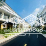 Cho thuê nhà verosa park, 5x17m, 3 - 4pn, 5wc, giá 20tr/th. nhà mới, sẵn có thể vào ở ngay