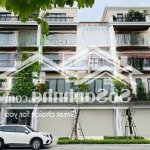 Cho thuê lô shophouse diện tích 75m2 ,120m2 ,225m2 ,150m2 xây 5 tầng có thang máy full nội thất