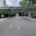 Bán nhà mặt tiền trần quang cơ, 12x17m, cấp 4 có lửng, giá 27 tỷ tl