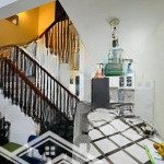 Bán nhà lạc long quân, tây hồ, mặt ngõ thông tứ tung, rộng rãi ba góc đua, mấy bước chân ra hồ tây