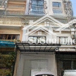 Nhà nguyễn chí thanh đống đa 80m x 5t mt 7,5m 25tr oto đỗ cửa trước để nhiều xe ở kết hợp vp, kd ol