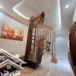 Bán nhà mặt ngõ thông, gần phố, 40m2, mt3.8m-chùa quỳnh