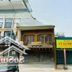 Cho thuê mbkd phố lý thường kiệt 52mx2t , mt 6,5m khu vực đông văn phòng , kinh doanh sầm uất