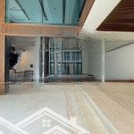 Toà nhà cao tầng riverside tp thủ đức(q2) cho thuê. dt 10x24m, hầm 7 tầng sàn trống. giá 250tr/th