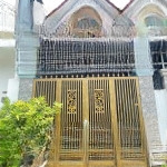 Bán gấp nhà 1 trệt 1 lầu, sổ hồng riêng, gần sân vận động đông hòa, giá cực tốt 3,xx tỷ !