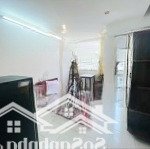 Căn hộ full nội thất ban công âu dương lân quận 8