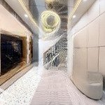 Hẻm xe hơi - cách 1 căn ra mt đường lớn - hoàng hoa thám, p6, bình thạnh