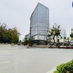 Bán biệt thự mặt phố tây hồ view vườn hoa, 252m2 6 tầng khu vực quan chức an ninh tốt, giá: 150 tỷ