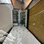 Nhà đẹp phố quan hoa, dt 33m2 * 5 tầng, ngõ nông, an ninh, yên tĩnh, nhà mới.