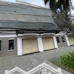 Nhà mặt tiền đối diện vinhomes hóc môn 6x16m 1 trệt 2l shr chính chủ, nhà mới, hoàn công, đường lớn
