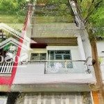 Ngộp vốn cần bán gấp nhà đường cô bắc, quận 1. giá 4,59 tỷ/ 54m2 - 2 lầu 3pn, có sân thượng lớn.
