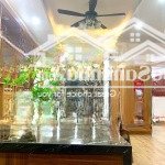 Bán liền kề cạnh vinhomes - 3 oto tránh - full nội thất long lanh - 90m2 - 18,5 tỉ