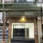 Cho thuê nhà trung kính, dt 90m2, 7,5 tầng, mt 5.5m, thông sàn, thang máy, ngõ ô tô
