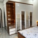 Bán nhà trệt 2 lầu gần ttyt dĩ an, dt 60m2 đừong nhựa thông 7m, vỉa hè, giá 4.3 ti
