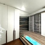 Cho thuê căn 95m2 chung cư homeland, nội thất đầy đủ, vào ở luôn. 2 hầm để xe phí dv6nd giá 12tr/th
