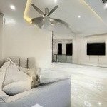 Căn biệt thự cho thuê khu k phong cách tân cổ điển, nội thất hiện đại, gara ô tô, hầm rượu.