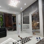 Bán nhà 5 tầng, 45m2 ô tô đỗ cửa thang máy quang trung hà đông vị trí đẹp tiện nghi vào ở luôn