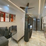 Tứ liên ô tô tránh nhà đẹp kinh doanh tặng nội thất 50m2 giá 7.95 tỷ