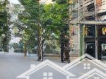 Bán nhà mặt tiền lê văn sỹ, p.14 quận 3, góc 2mt vị trí đẹp. dt 5x19m - 3 tầng - hđt 68tr giá 28tỷ9