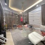 Biệt thự mini 7 tầng thang máy phố lý nam đế, căn góc 3 thoáng