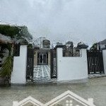 Nhà 3 tầng 91m2 full nội thất, sân riêng để ô tô, ngõ 4m, thuận tiện ra kđt đô nghĩa, giá 4.48 tỷ