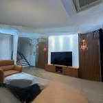 Chính chủ gửi bán căn mặt ngõ quan nhân ngõ oto full nội thất 2 thoáng gần hồ 53mxx12t