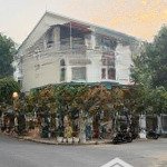 Bán nhanh biệt thự mỹ thái 2. căn góc đẹp. giá 55 tỷ tl chốt nhanh. 2 mặt tiền ở và kinh doanh ok