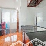 Cho thuê cc mini 2pn, 1wc, 45m2, 6,5 triệu, ở pháo đài láng, đống đa.ib zalo em gửi video