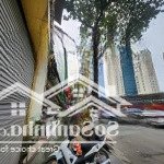 Bán nhà mặt phố cầu giấy, quận cầu giấy 300m2, 3 tầng, mặt tiền 15m, giá 215 tỷ. lh 0942226104.