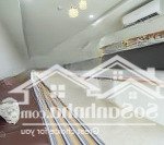Cho thuê căn góc căn hộ 2 phòng ngủ, 2wc, 2 ban công, giá 14 triệu