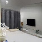 Cho thuê căn 2pn 2wc 65m2 đủ đồ view hồ ban công đn tìa r1 onsen ecopark. lh 0964007130 ạ